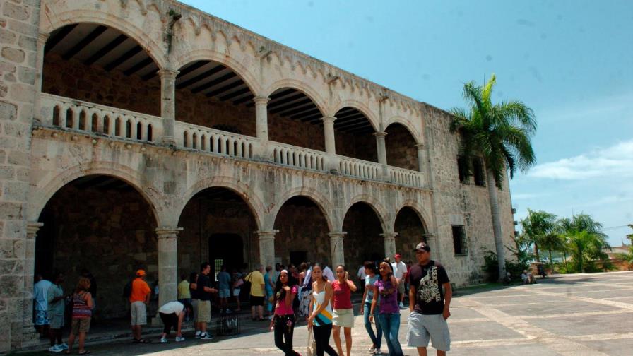Lanzan proceso de excepción para restaurar el Alcázar de Colón