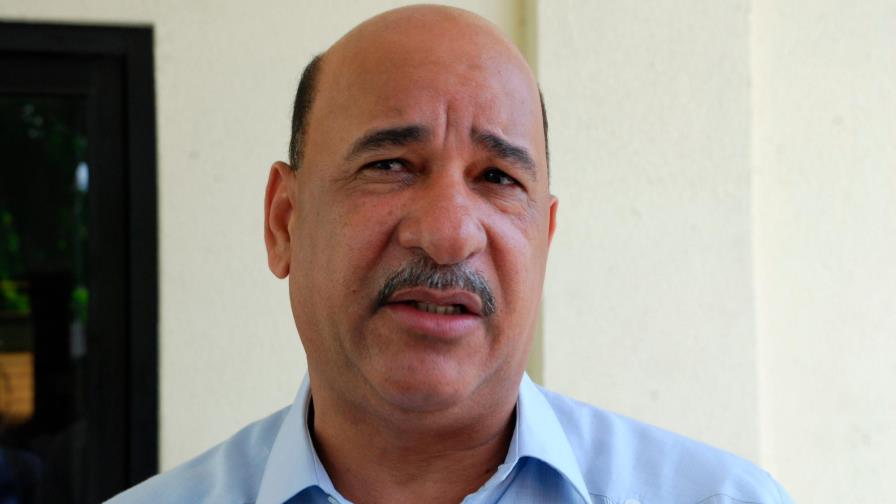 Senador de la Fuerza del Pueblo considera exitoso el plan de vacunación