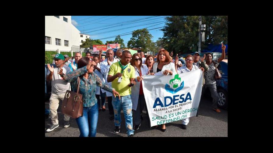 Médicos denuncian que el SNS quiere privatizar el nuevo hospital Luis Eduardo Aybar 