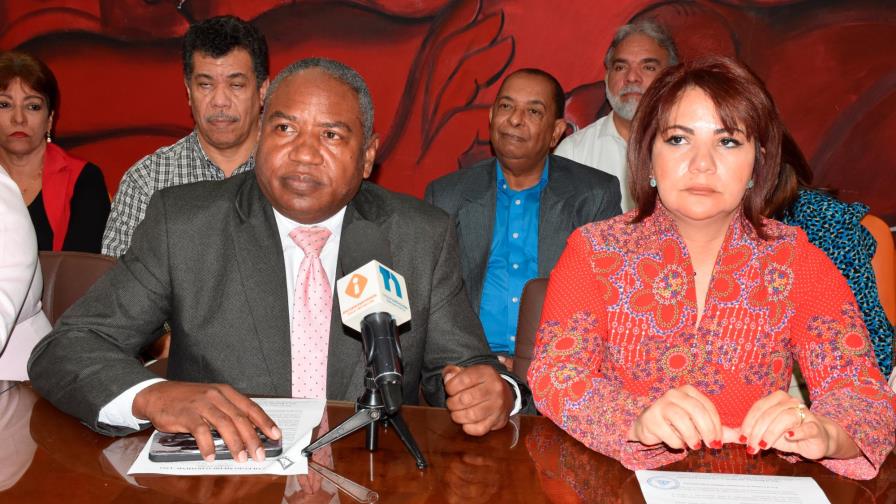 Médicos especialistas, satisfechos por nuevos beneficios del Plan Básico de Salud 