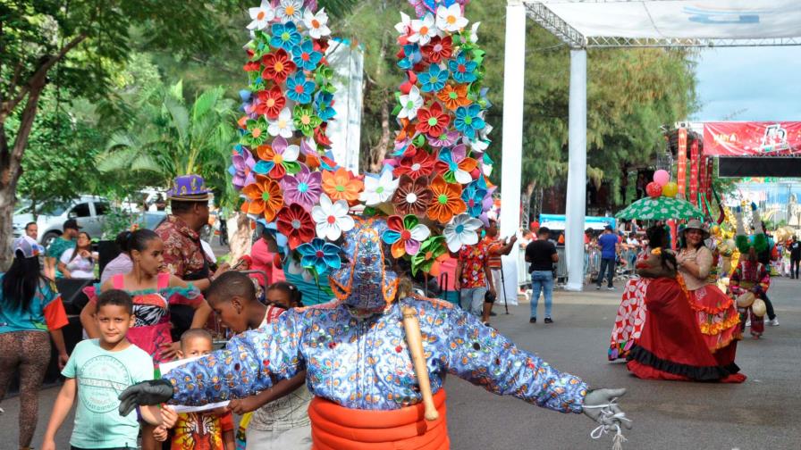 El sábado, desfile final del carnaval de Santiago