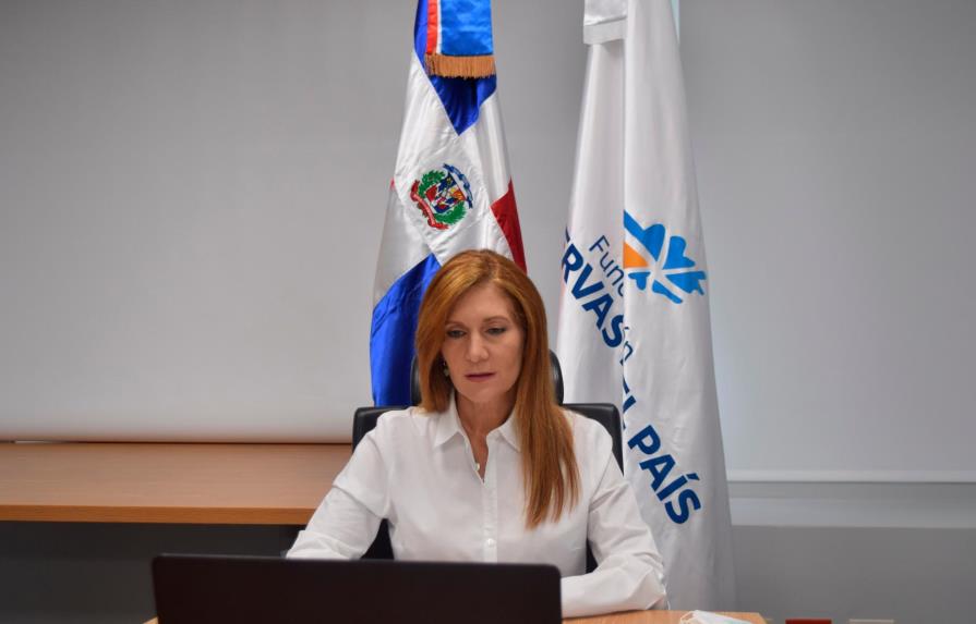 Presidenta ejecutiva de Fundación Reservas del País afirma respaldará a cooperativas y microempresarios