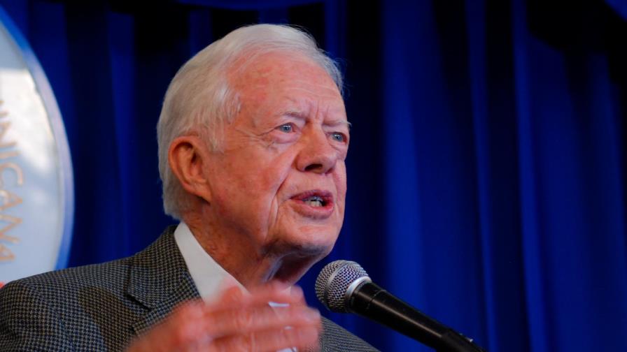El expresidente de Estados Unidos Jimmy Carter se fractura su pelvis al caerse en casa