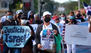 Marchan para pedir que se aclare muerte teniente coronel a manos de la Polic&iacute;a