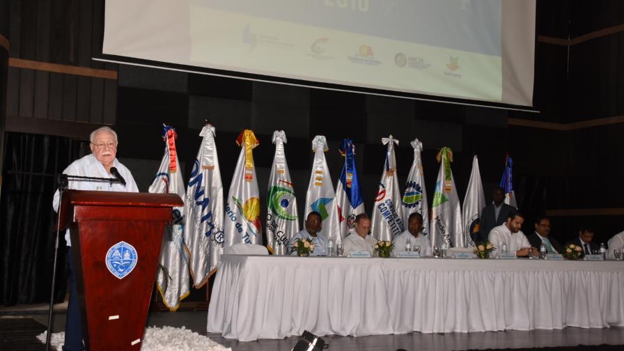 Energía y Minas asume compromiso de impulsar ámbar y larimar para beneficio de mineros