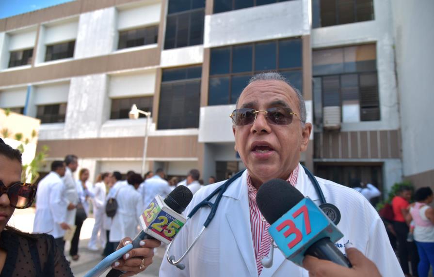 Neumólogo de Santiago se queja por falta de políticas preventivas contra enfermedades
