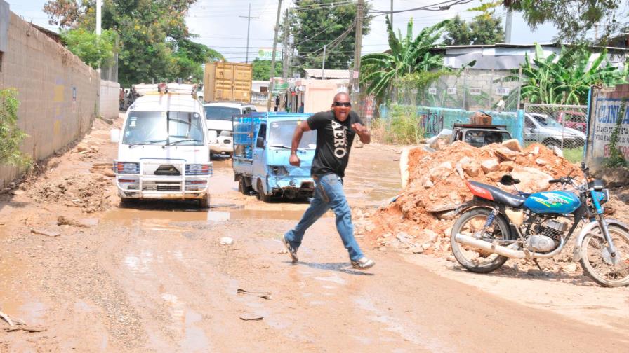 Diputado somete proyecto busca designar nombre de Freddy Beras Goico a Avenida Hípica