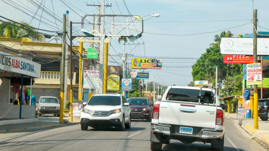 Anuncian paro de labores en Licey al Medio en reclamo de agua potable 