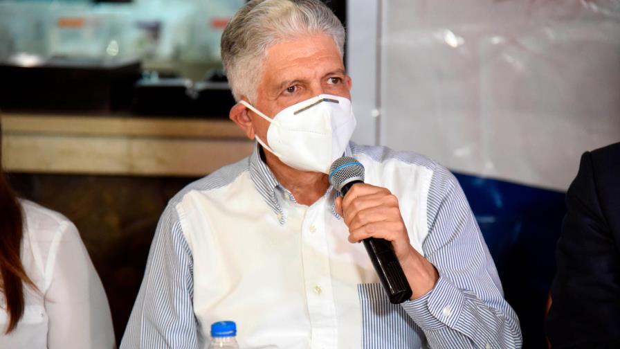 Eduardo Estrella agradece su elección como senador de Santiago