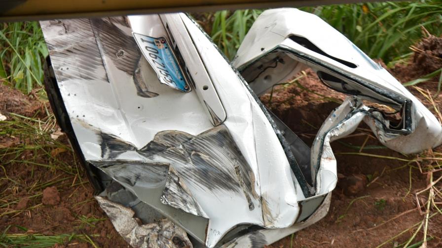 Al menos tres muertos y ocho heridos durante accidente en La Vega Al menos tres muertos y ocho heridos durante accidente en La Vega
