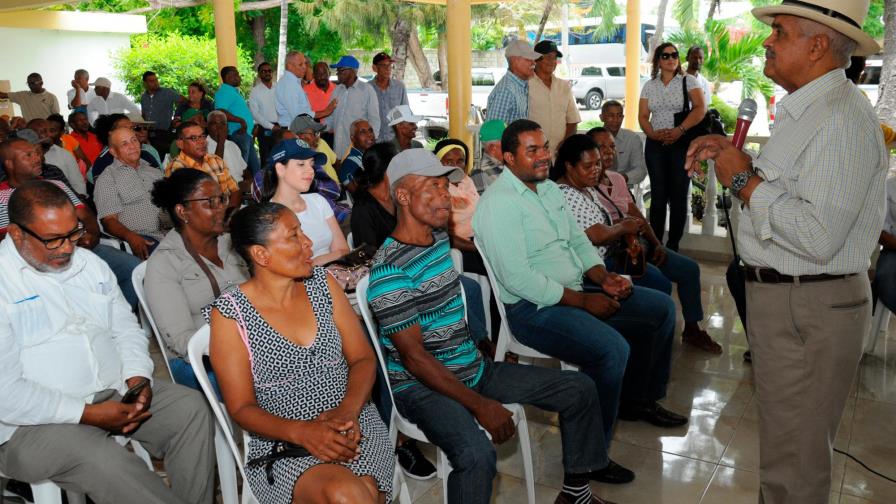 Agricultura lanza programa para mejorar ganadería de la región Sur Agricultura lanza programa para mejorar ganadería de la región Sur