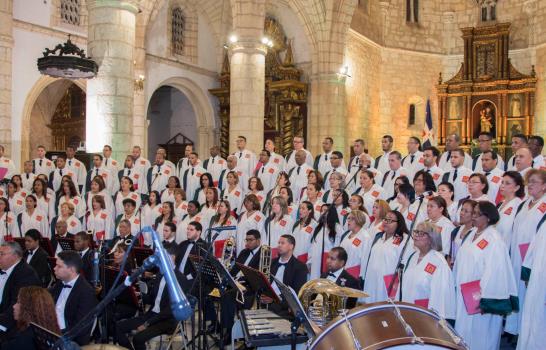 Danny Rivera y el Coro de la Catedral cantarán en concierto de Navidad 