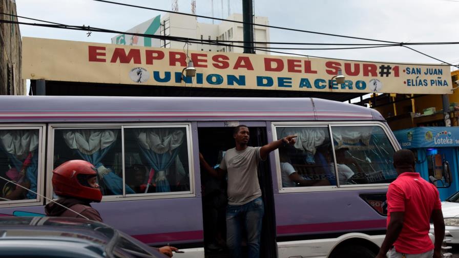 Dominicanos empiezan a salir de la ciudad por asueto de Semana Santa 