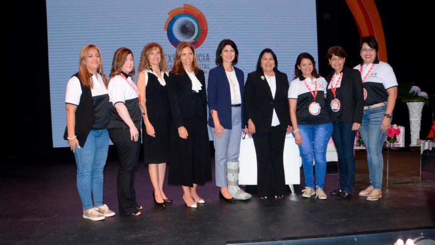 Empresarias hablan del trabajo en equipo y la innovación en las organizaciones