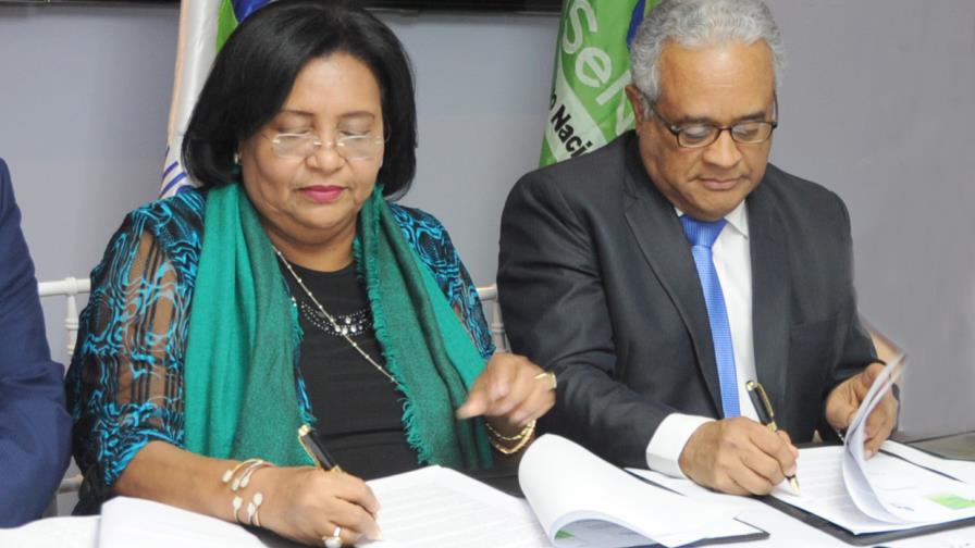 Afiliados Senasa con cáncer dispondrán de medicina fija 