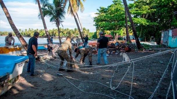 Decomisan trasmallo usado para la pesca ilegal - Ministerio de Ambiente y  Recursos Naturales