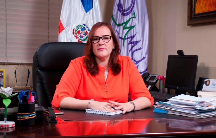 Ministra de la Mujer respalda aplicación de la resolución ministerial de Educación sobre política de género