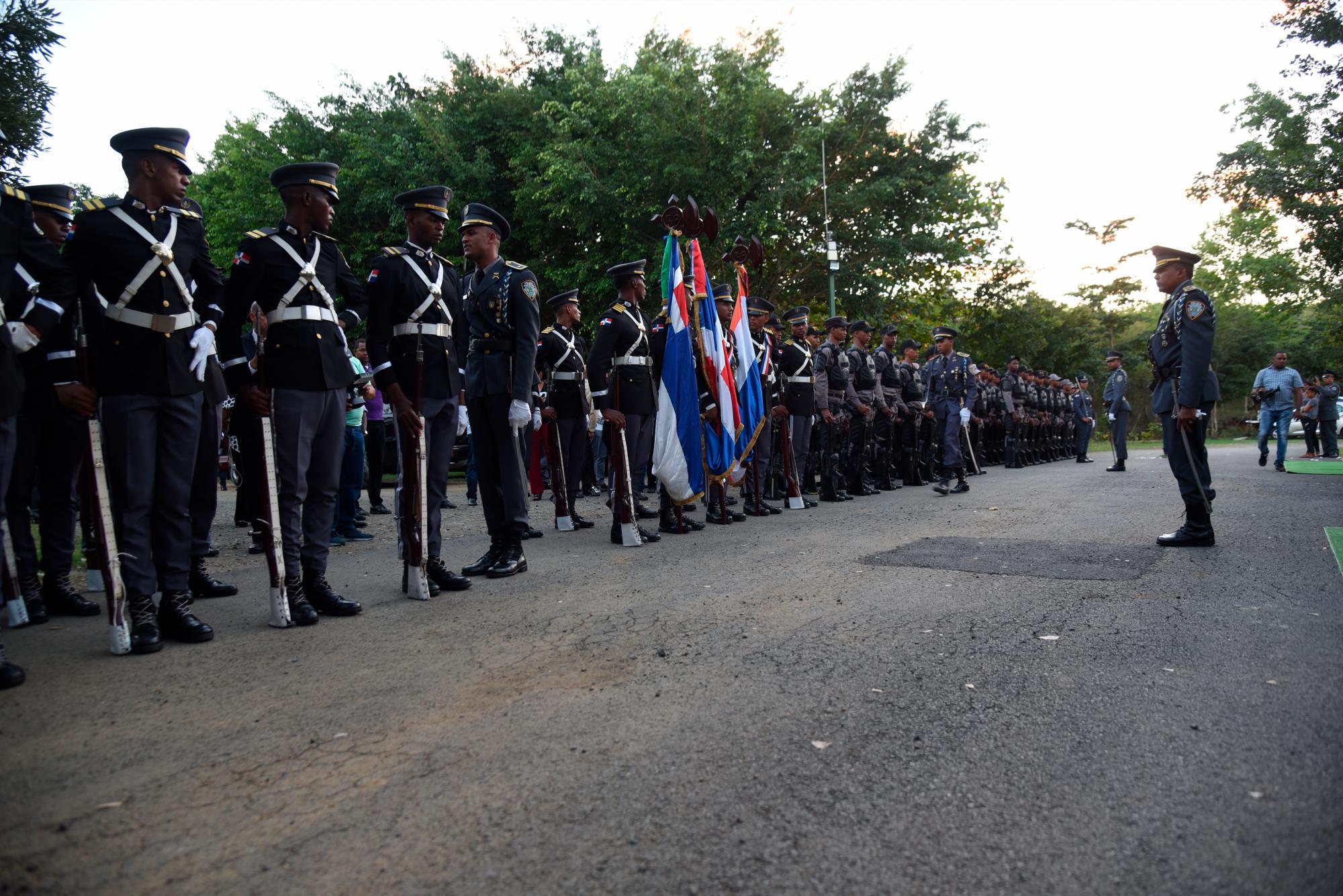 Tributo al coronel Daniel Ramos Álvarez en el cementerio Puerta del Cielo. 