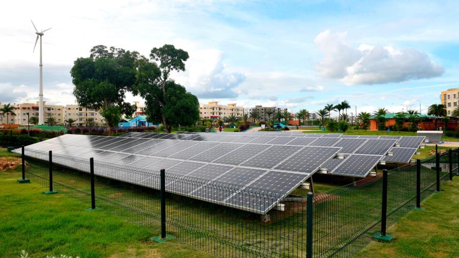 Autoridades reabren Parque Temático de Energía Renovable en Ciudad Juan Bosch  