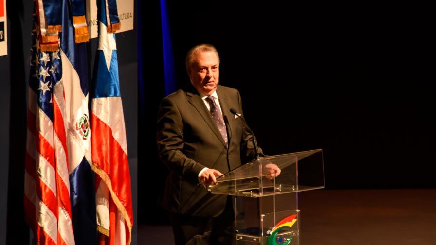 Feria del Libro abre hoy al público en la Ciudad Colonial