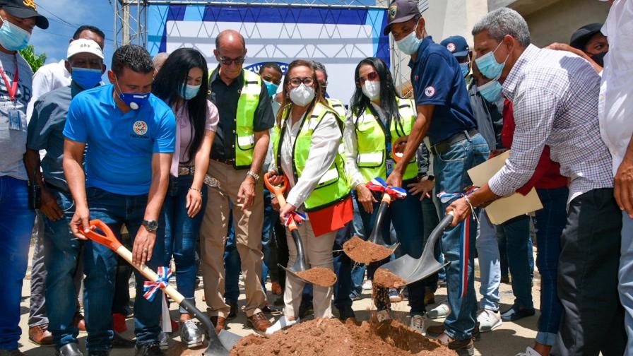 Coraasan inicia construcción de sistema de aguas residuales en Santiago Oeste