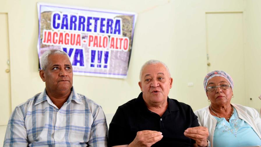 No pueden transportar sus cosechas por mal estado vía