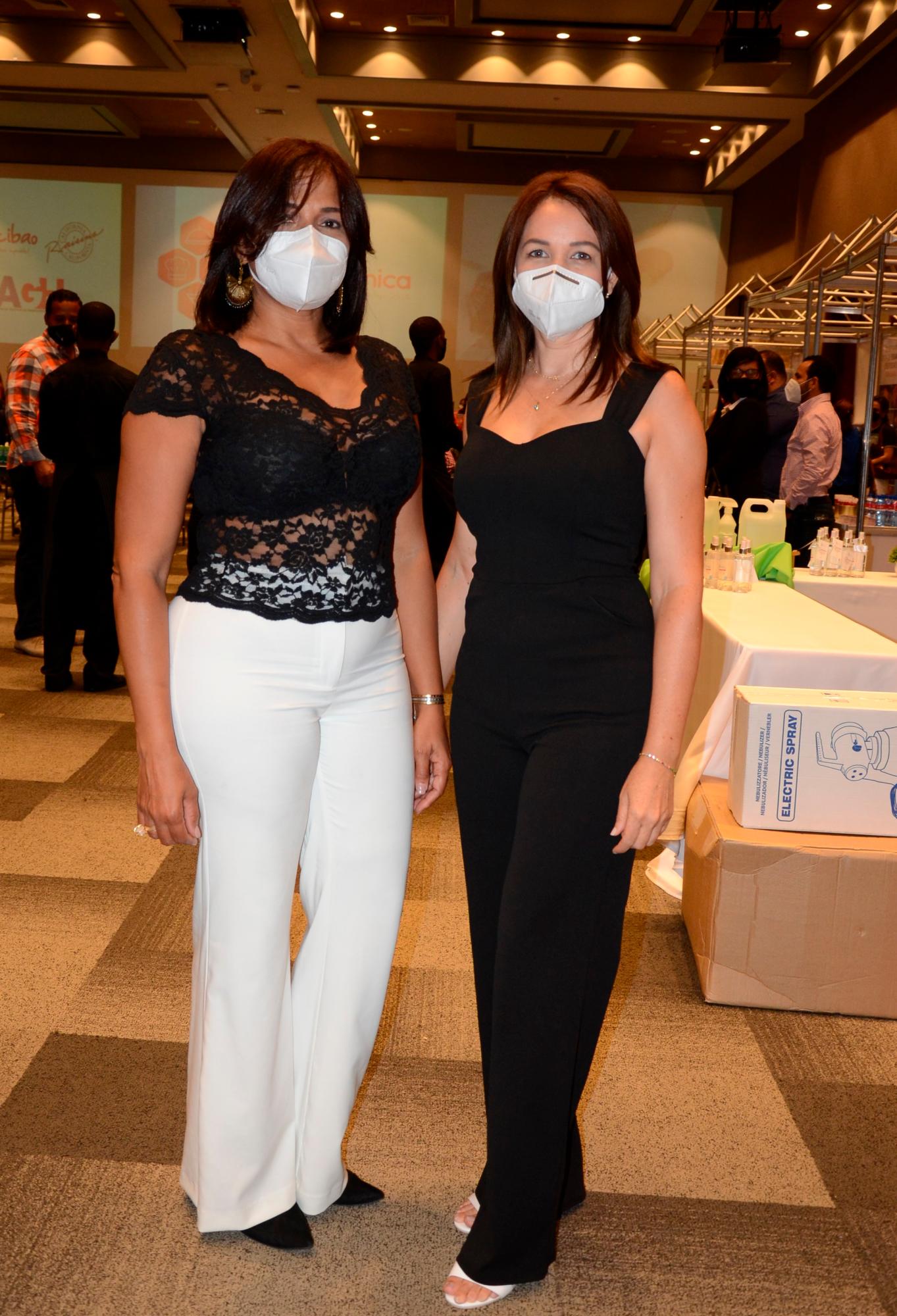 Elizabeth Martínez y Sonia Rodríguez.