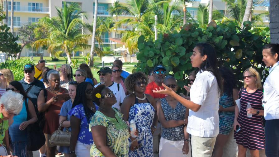 Mitur lanza campaña para reposicionar el país como destino turístico Mitur lanza campaña para reposicionar el país como destino turístico