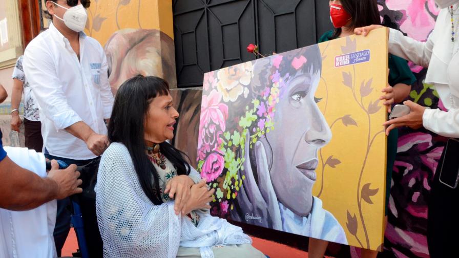 Develizan murales en honor a Luchy Vicioso, Sonia Silvestre y Patricia Pereyra