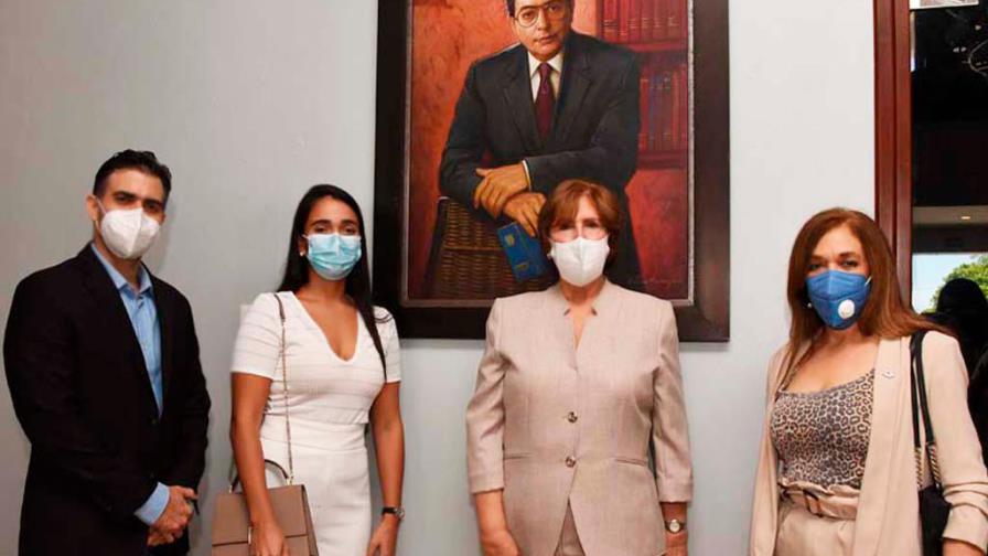  Cultura repone nombre del intelectual Enriquillo Sánchez a su auditorio