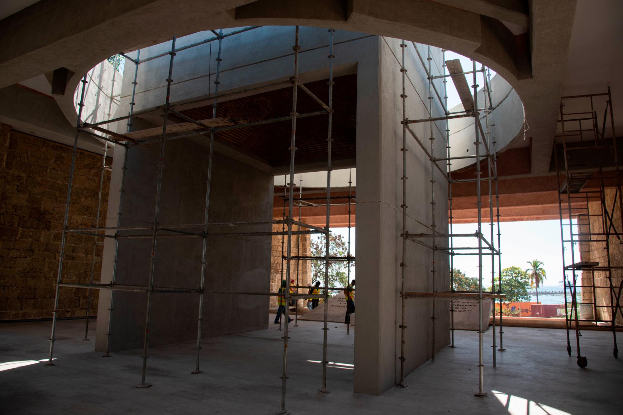 Trabajos en el interior del monumento.