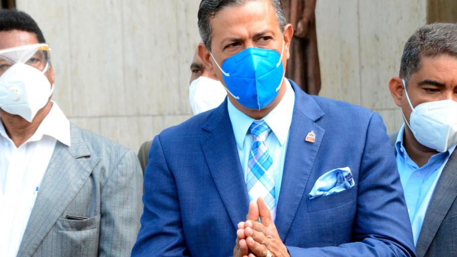 Salud Pública instala punto de muestras PCR para detectar el COVID-19 en Santiago