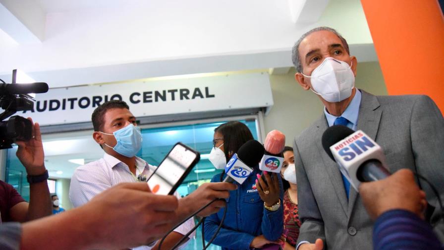 Franklin García dice no dará becas a hijos de funcionarios ni empresarios Franklin García dice no dará becas a hijos de funcionarios ni empresarios