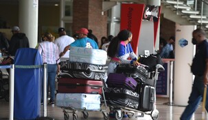 Falla de equipos causa 179 vuelos cancelados en aeropuerto de NJ, sin afectar conexiones con RD