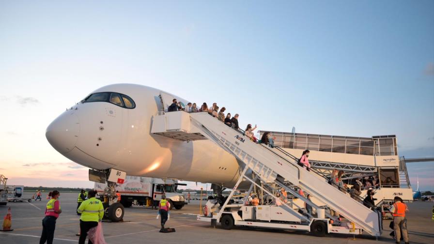 Agentes de viajes y periodistas conocen atractivos turísticos del país y medidas de seguridad
