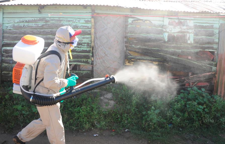 Salud Pública interviene varios sectores en Constanza por casos sospechosos de dengue