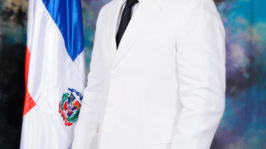 Equipo político del senador Dionis Sánchez se va del PLD y pasa a la Fuerza del Pueblo Equipo político del senador Dionis Sánchez se va del PLD y pasa a la Fuerza del Pueblo