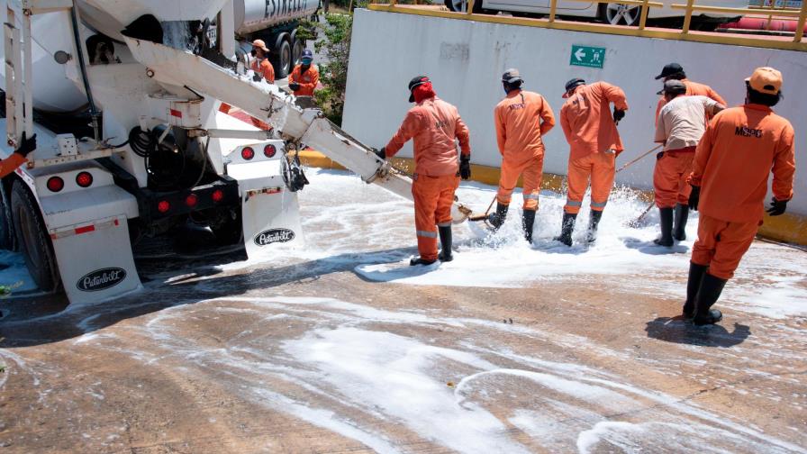 Obras Públicas realiza jornada de higienización y desinfección en Santiago