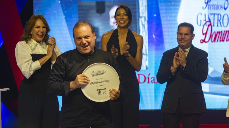 Leandro Díaz conquista el Premio Nacional a la Gastronomía Dominicana