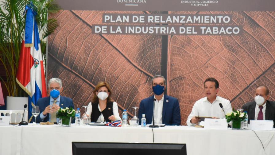 Luis Abinader busca declarar tabaco como patrimonio cultural de República Dominicana