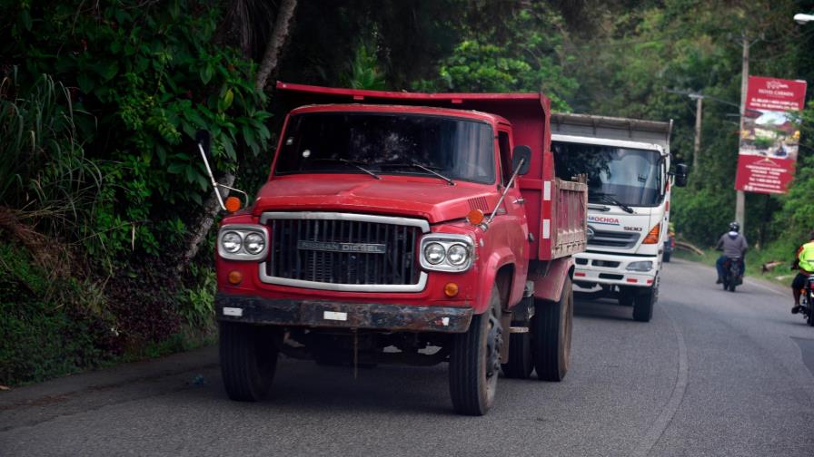Prohíben circulación de vehículos pesados a Jarabacoa los fines de semana 