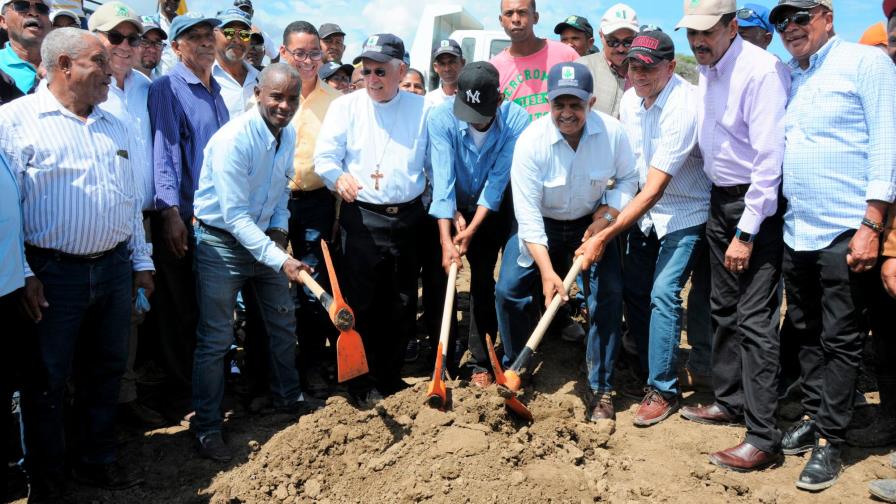 Ministerio de Agricultura anuncia construcción de reservorio en San Juan