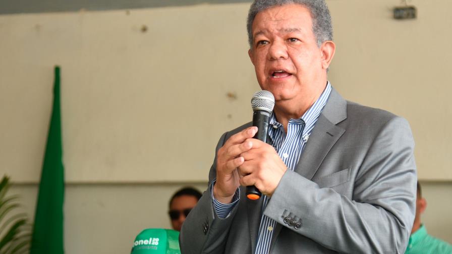 Leonel Fernández destaca respaldo recibido en la Línea Noroeste y Santiago 