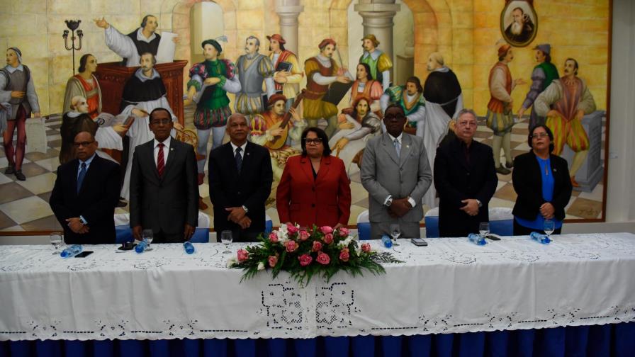 UASD reconoce 34 académicos investigadores  y de Postgrado 