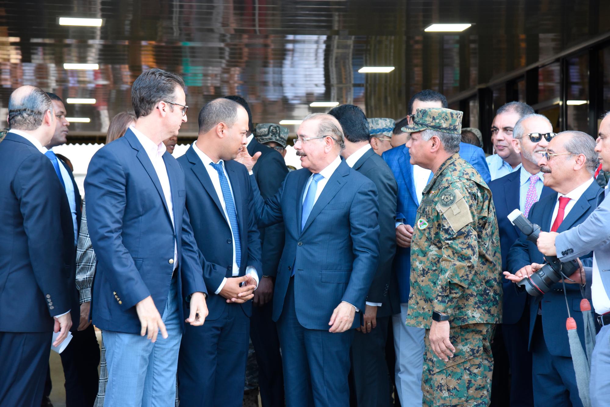 En el marco de ese acto, las autoridades también inauguraron el destacamento del Ejército en ese distrito municipal. 