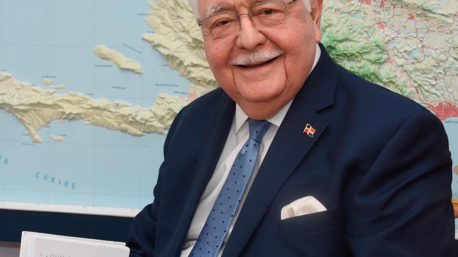 Isa Conde asegura decretos fortalecen el rol regulador y rector del Ministerio de Energía y Minas