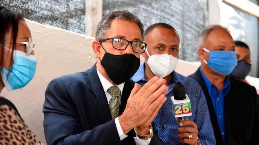 Califican de “campaña sucia” poner en duda enfermedad de la familia Abinader  