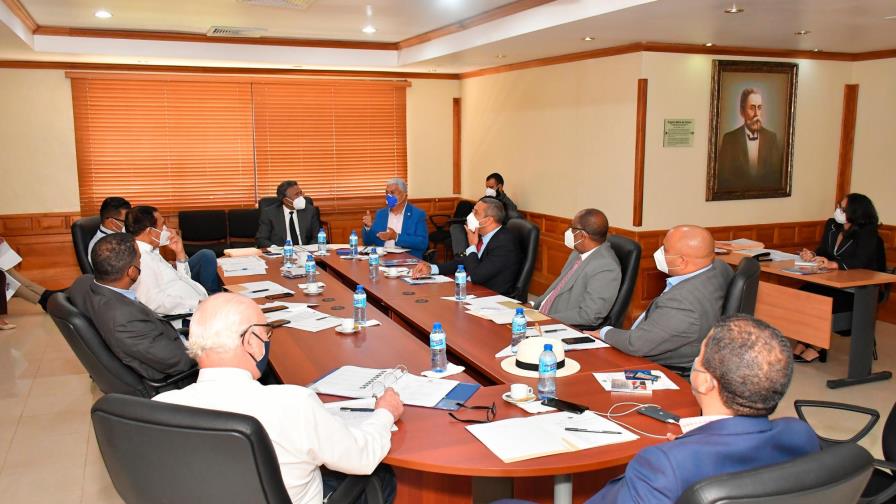 Buscan declarar de emergencia provincia de Azua por daños tormenta Laura