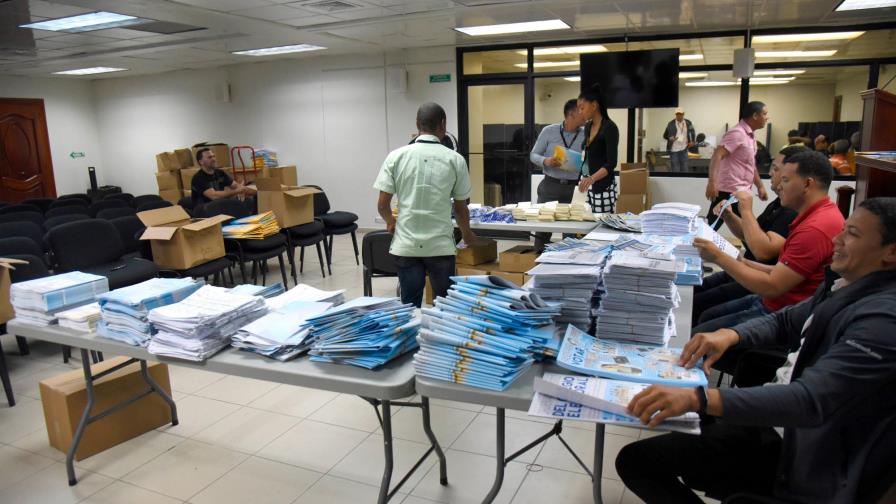 Junta Electoral de Santiago inicia este viernes la entrega de materiales para elecciones municipales Junta Electoral de Santiago inicia este viernes la entrega de materiales para elecciones municipales