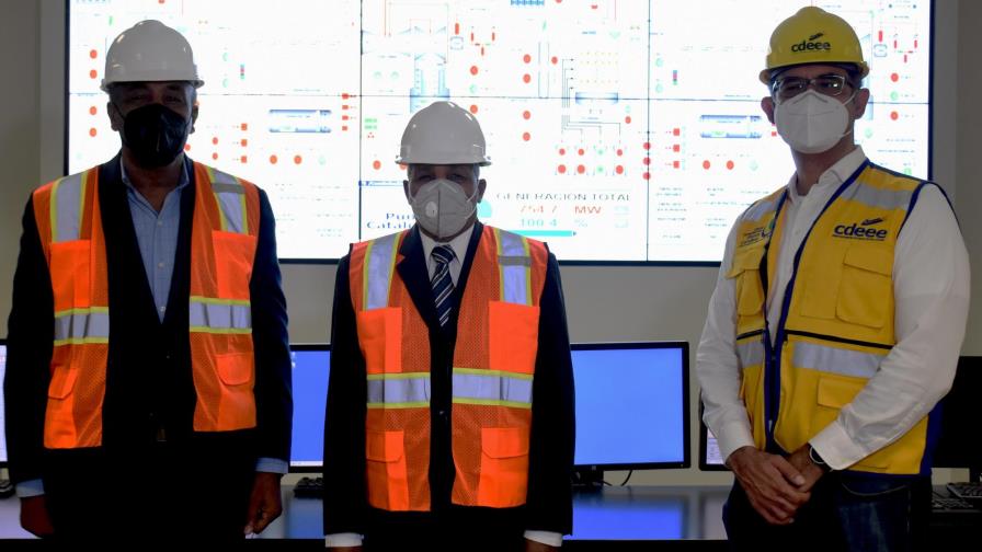 Gobierno haría licitación internacional para auditar construcción de Punta Catalina